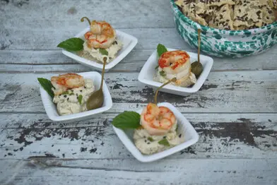 Babaganoush con gamberi e frutti del cappero