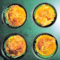 Mini muffin salati alle olive