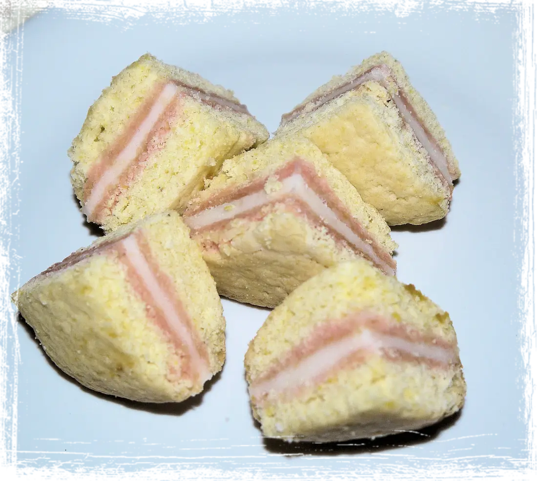 Biscotti stregati farciti Biscotti stregati farciti