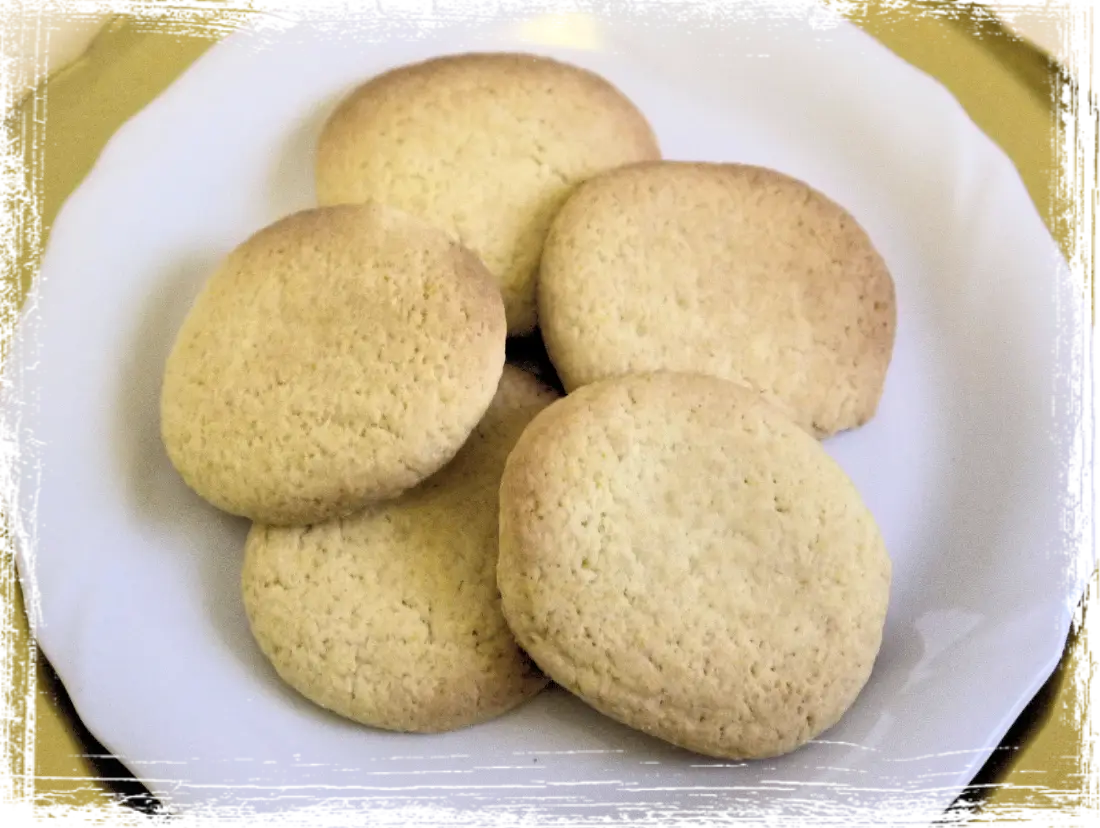 Biscotti stregati farciti Biscotti stregati farciti