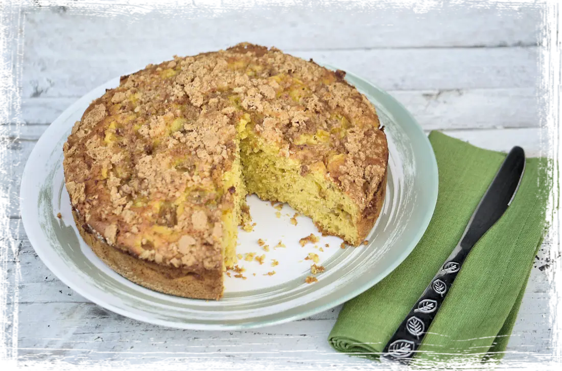 Torta amaretti, pesche e yogurt