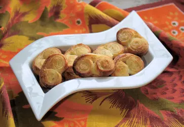 Ventaglietti di pasta sfoglia