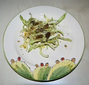 Insalata di puntarelle al profumo di acciuga