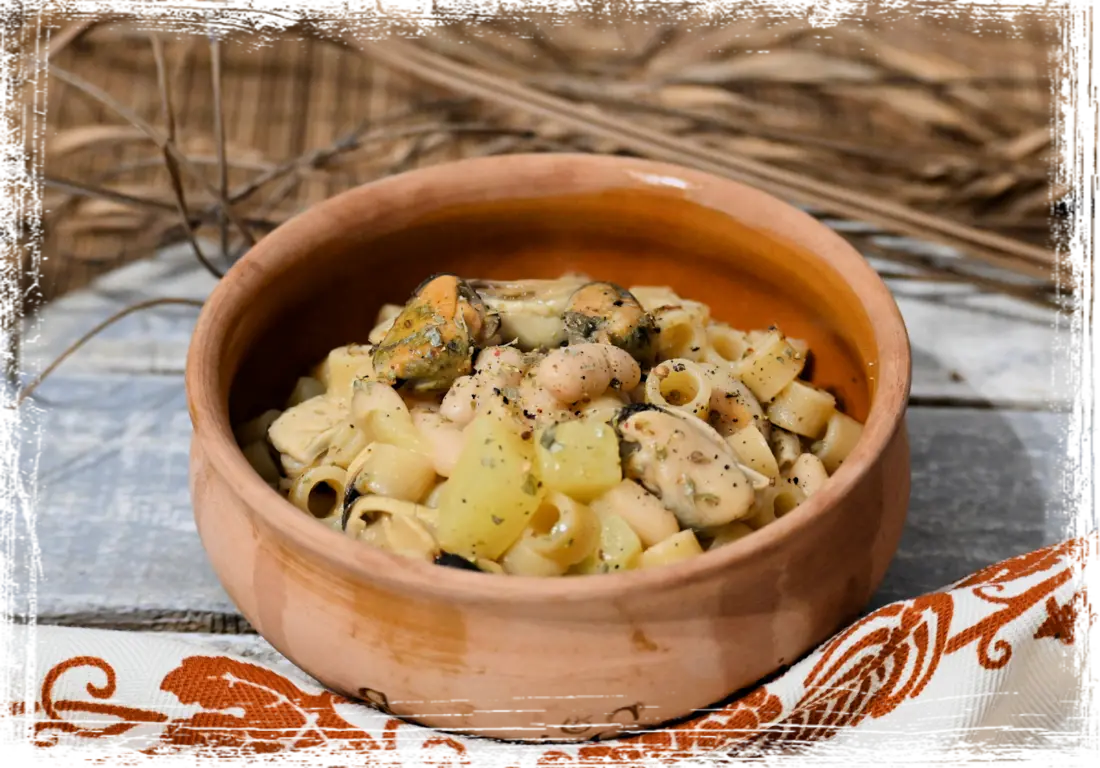 Ditaloni con patate, cannellini e cozze Ditaloni con patate, cannellini e cozze