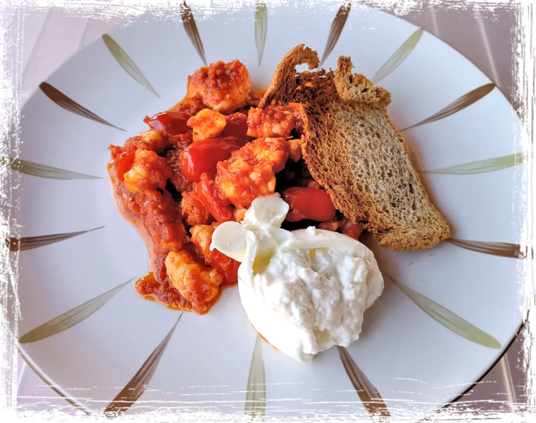 Gamberi alla provenzale con burrata