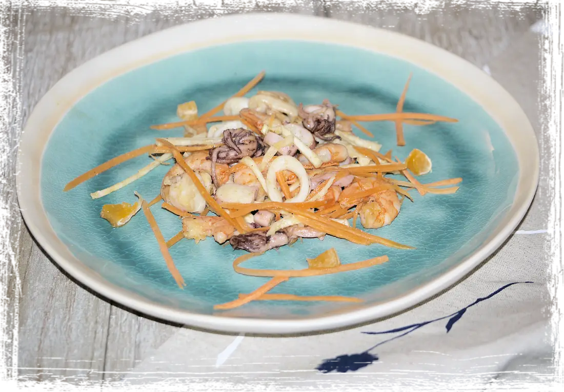 Insalata di mare al profumo di agrumi Insalata di mare al profumo di agrumi