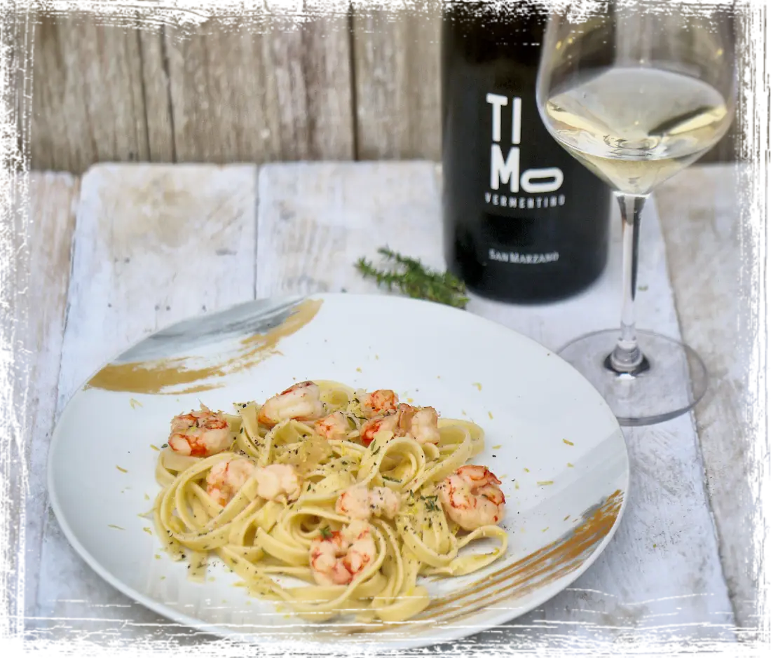 Fettuccine al limone con gamberi, zenzero e timo Fettuccine al limone con gamberi, zenzero e timo