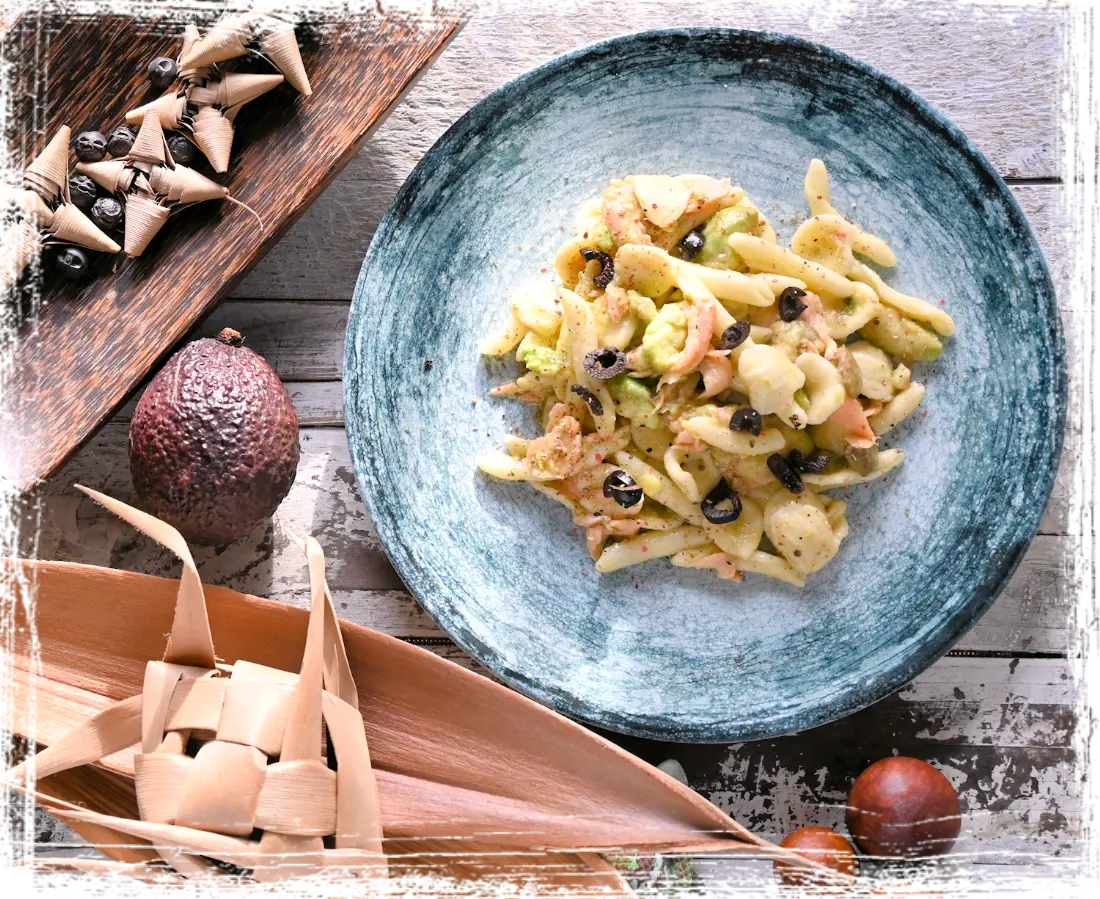 Maritati con avocado e salmone affumicato Maritati con avocado e salmone affumicato