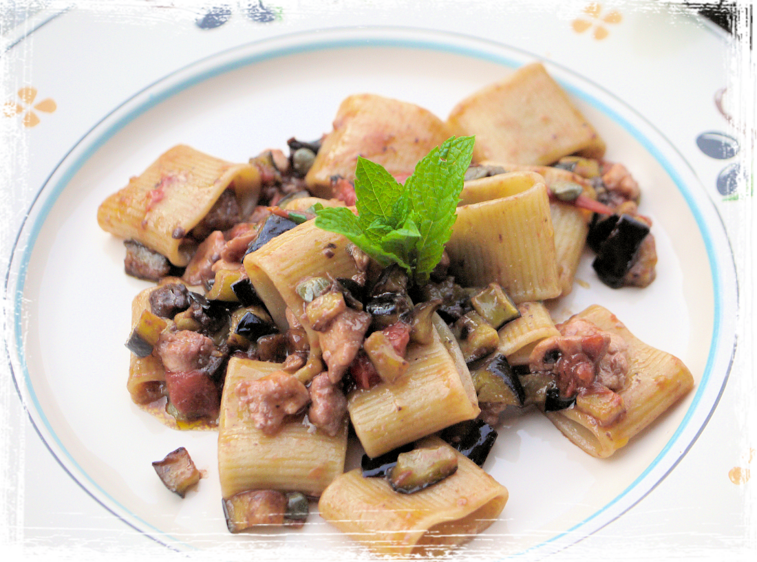 Mezzi paccheri alla siciliana Mezzi paccheri alla siciliana