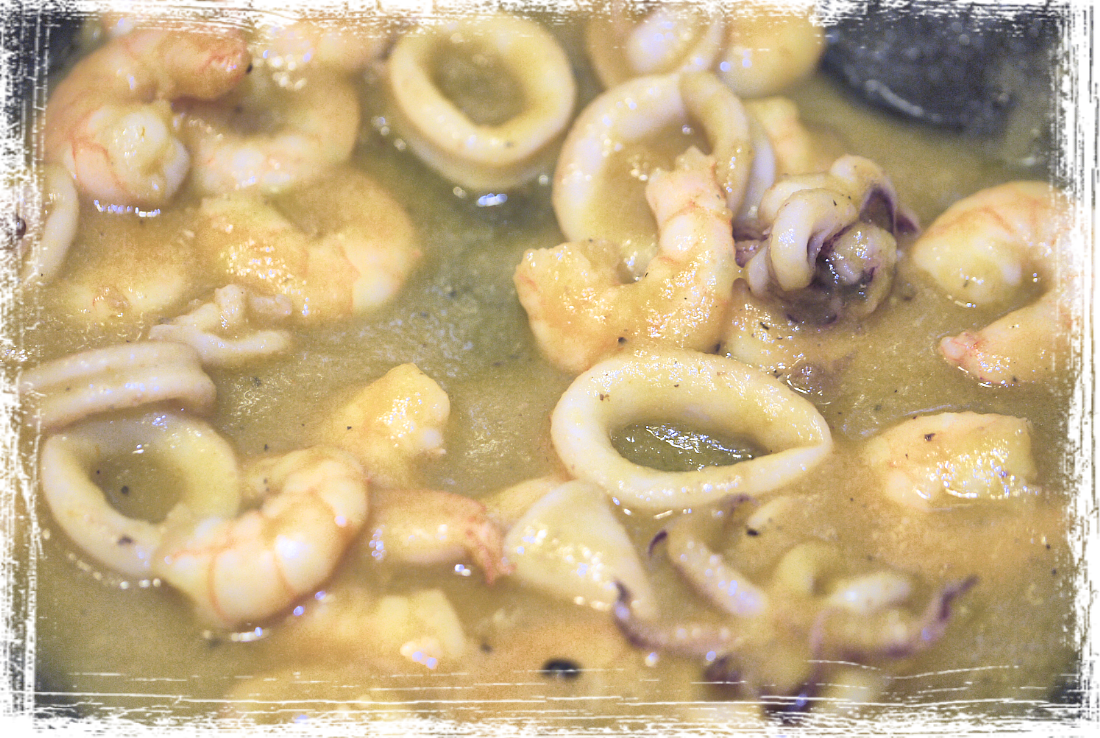 Passatelli asciutti con mazzancolle, calamari e scampi Passatelli asciutti con mazzancolle, calamari e scampi