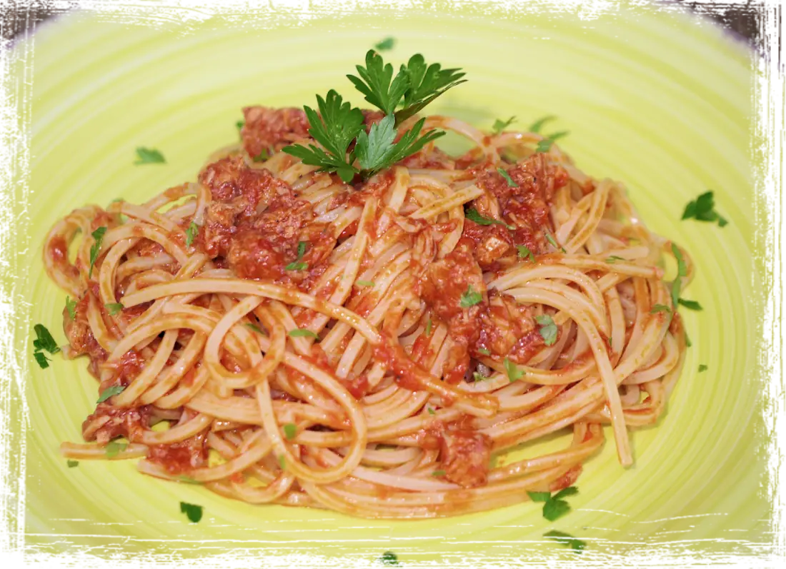 Spaghetti al tonno Spaghetti al tonno