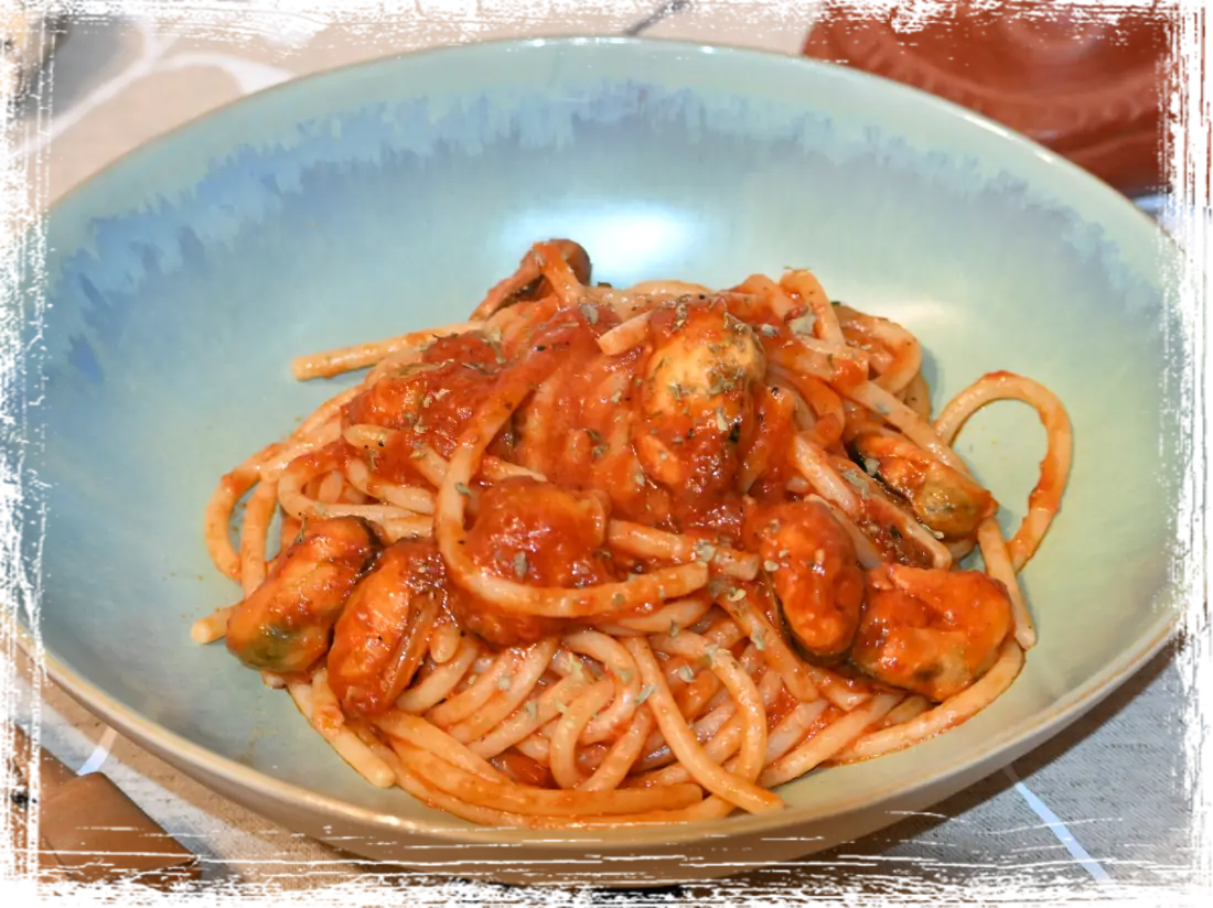 Spaghettoni con le cozze Spaghettoni con le cozze