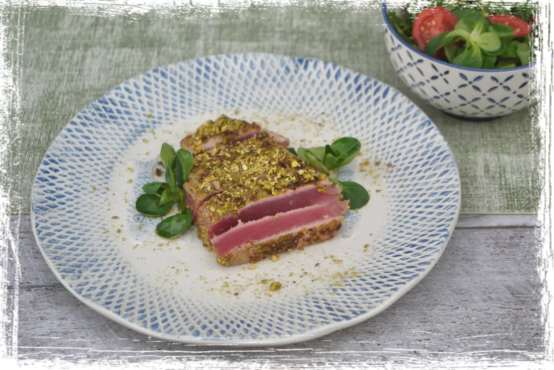 Filetto di tonno con panure di pistacchi