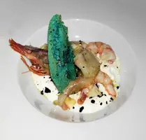 Gamberi con burrata e pancetta