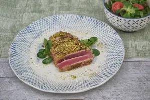 Filetto di tonno con panure di pistacchi