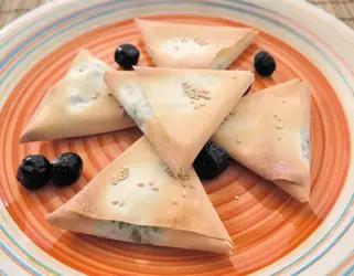 Triangoli di pasta fillo