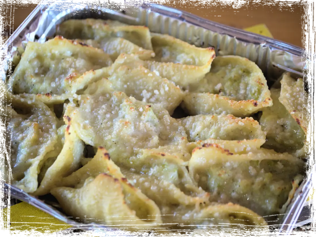 Conchiglioni al forno ripieni  di broccolo romanesco