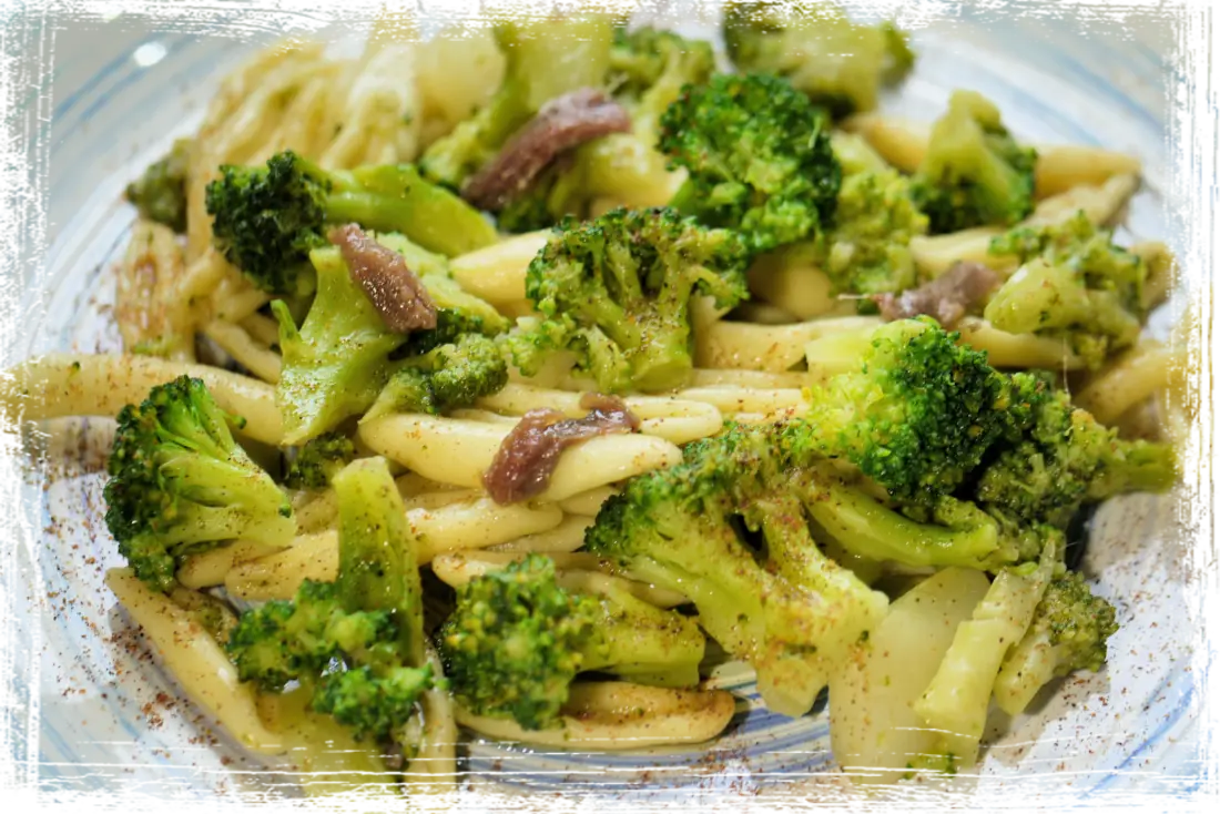 Fusilli con broccoli e alici del Mar Cantabrico