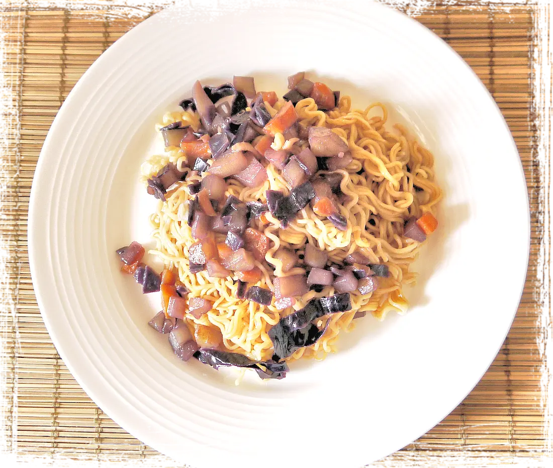 Noodles alle verdure Noodles alle verdure