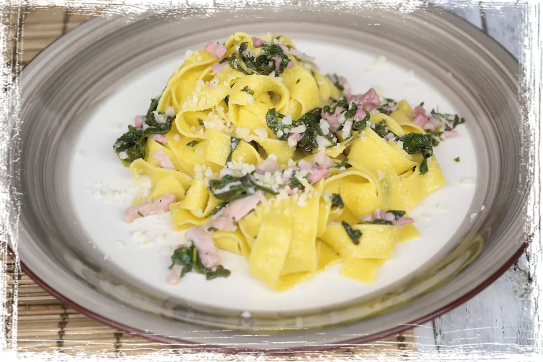 Pappardelle con pancetta e stridoli