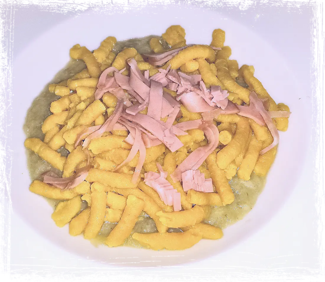 Passatelli con crema di cardo e mortadella Passatelli con crema di cardo e mortadella
