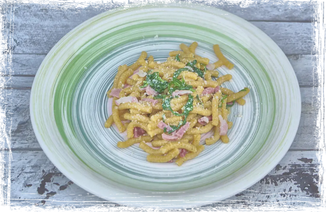 Passatelli con stridoli e guanciale Passatelli con stridoli e guanciale