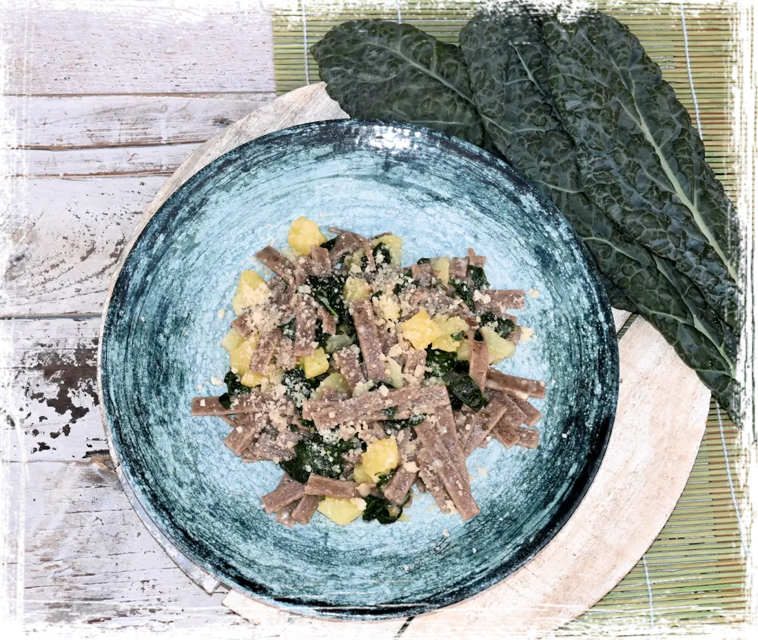 Pizzoccheri con cavolo nero Pizzoccheri con cavolo nero
