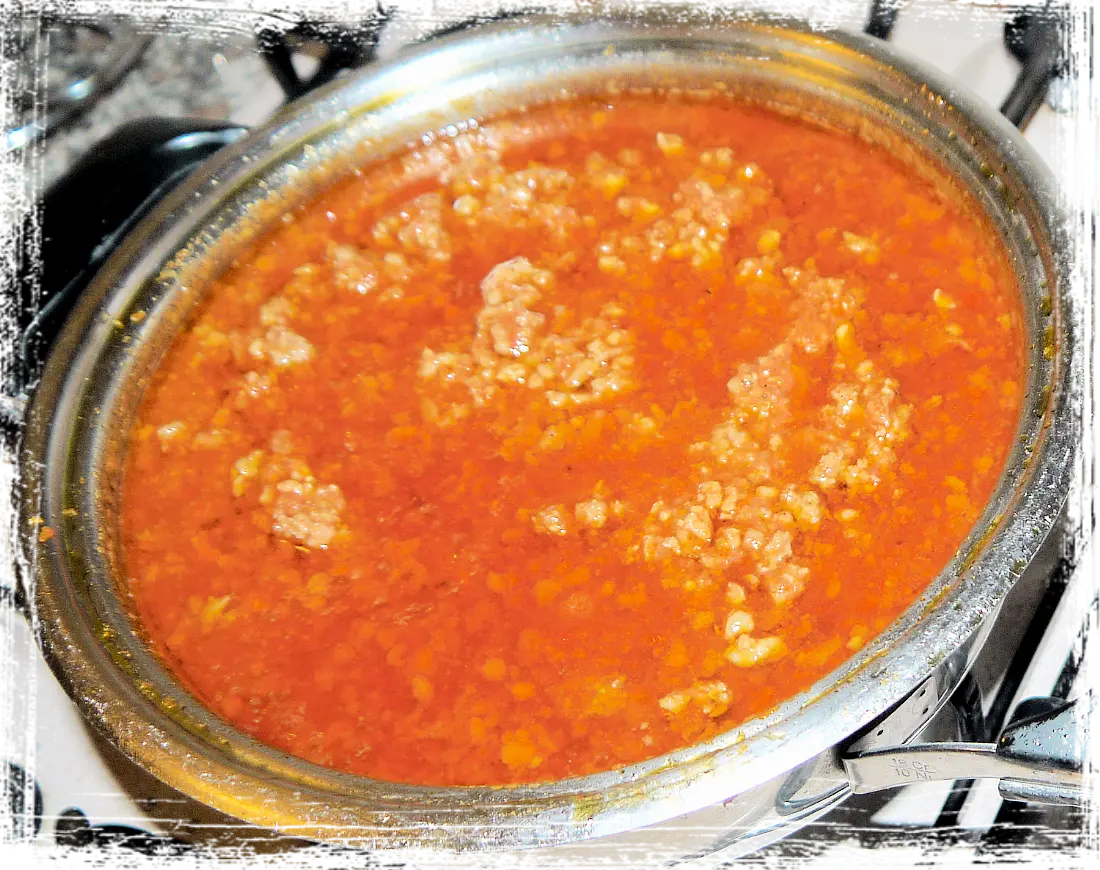 Ragù alla bolognese Ragù alla bolognese
