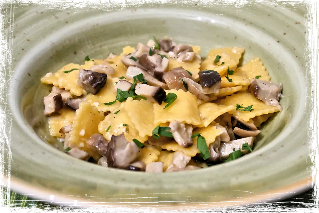 Raviolini romagnoli ai funghi porcini Raviolini romagnoli ai funghi porcini