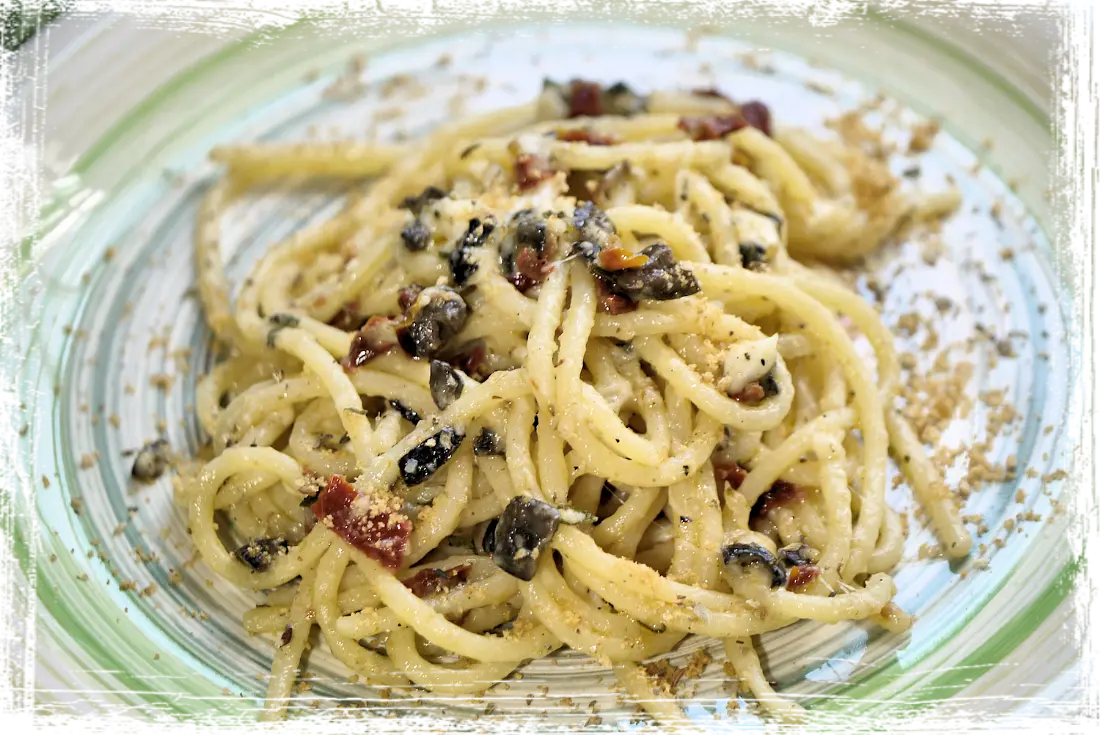 Spaghettoni alle erbe aromatiche Spaghettoni alle erbe aromatiche