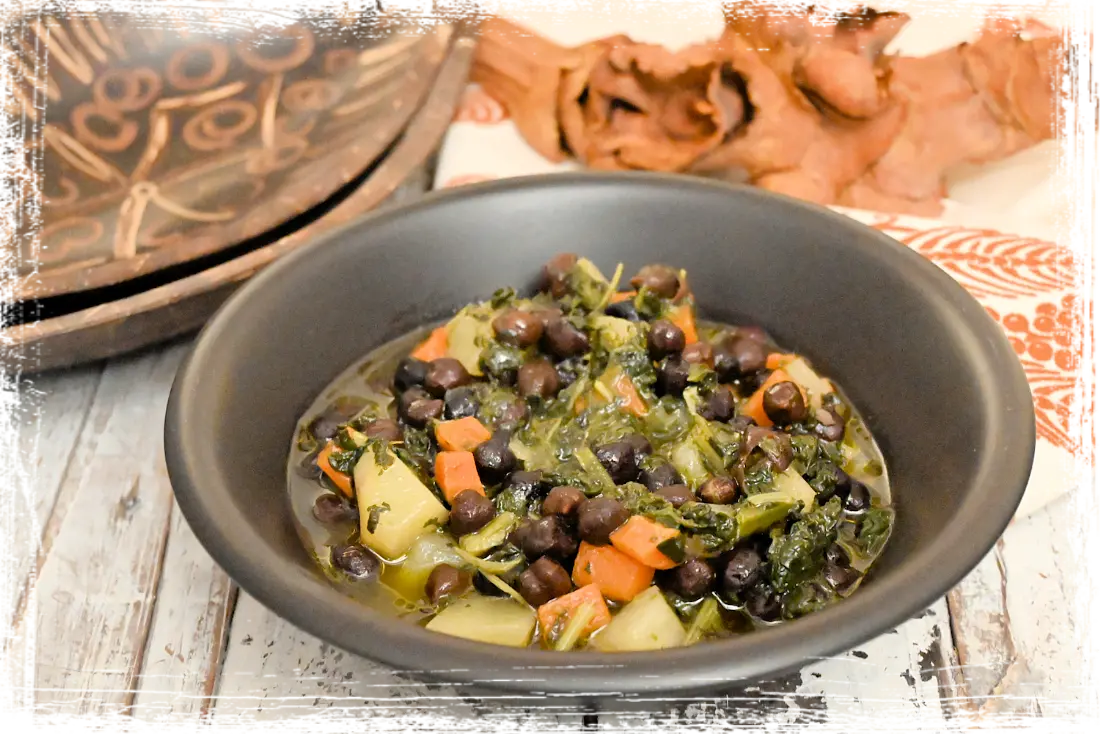 Zuppa di ceci neri e cavolo nero