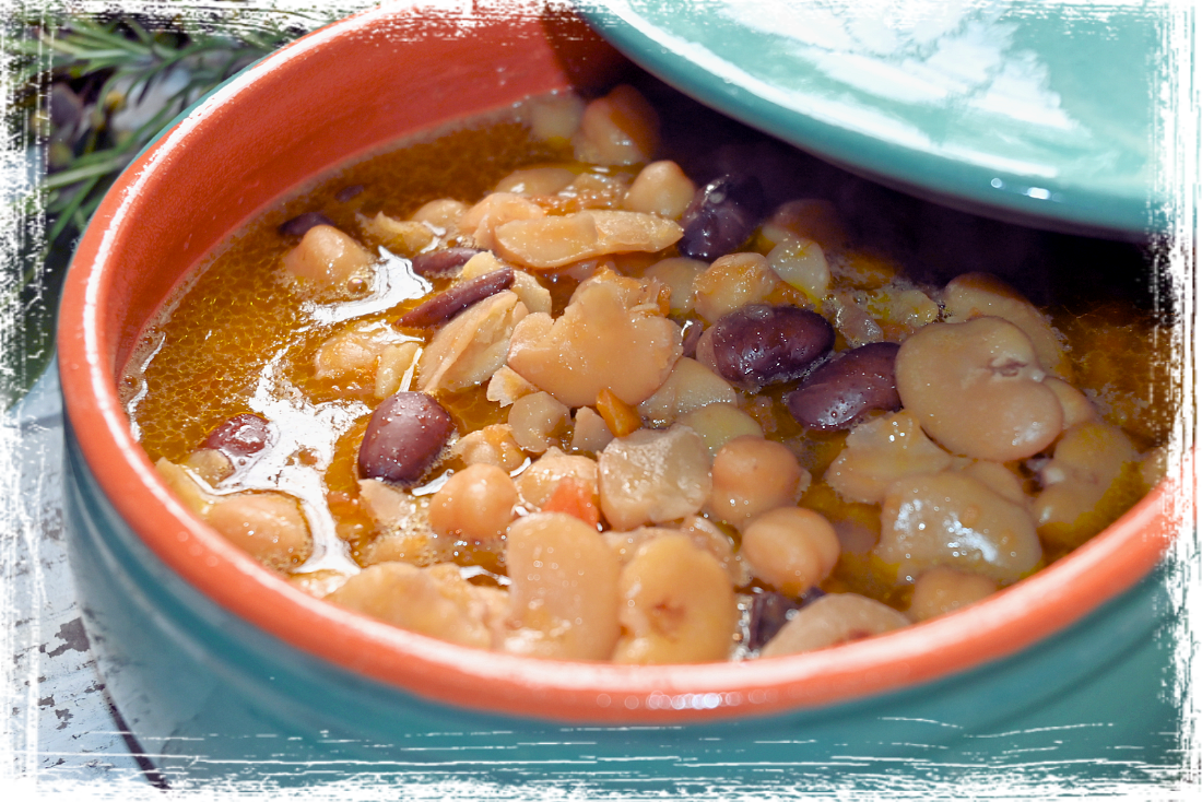 Zuppa di legumi Zuppa di legumi