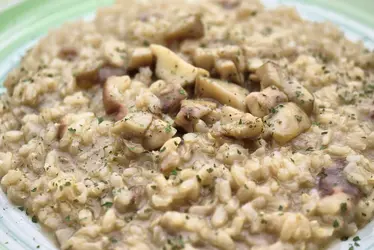 Risotto integrale ai funghi porcini freschi