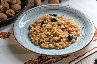 Risotto ai porcini con mirtilli