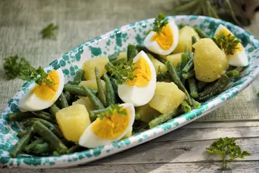 Insalata di fagiolini, patate e uovo sodo