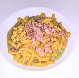 Passatelli con crema di cardo e mortadella