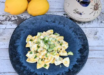 Farfalle al limone con zucchine e menta