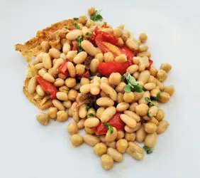 Ceci, fagioli e pomodorini confit