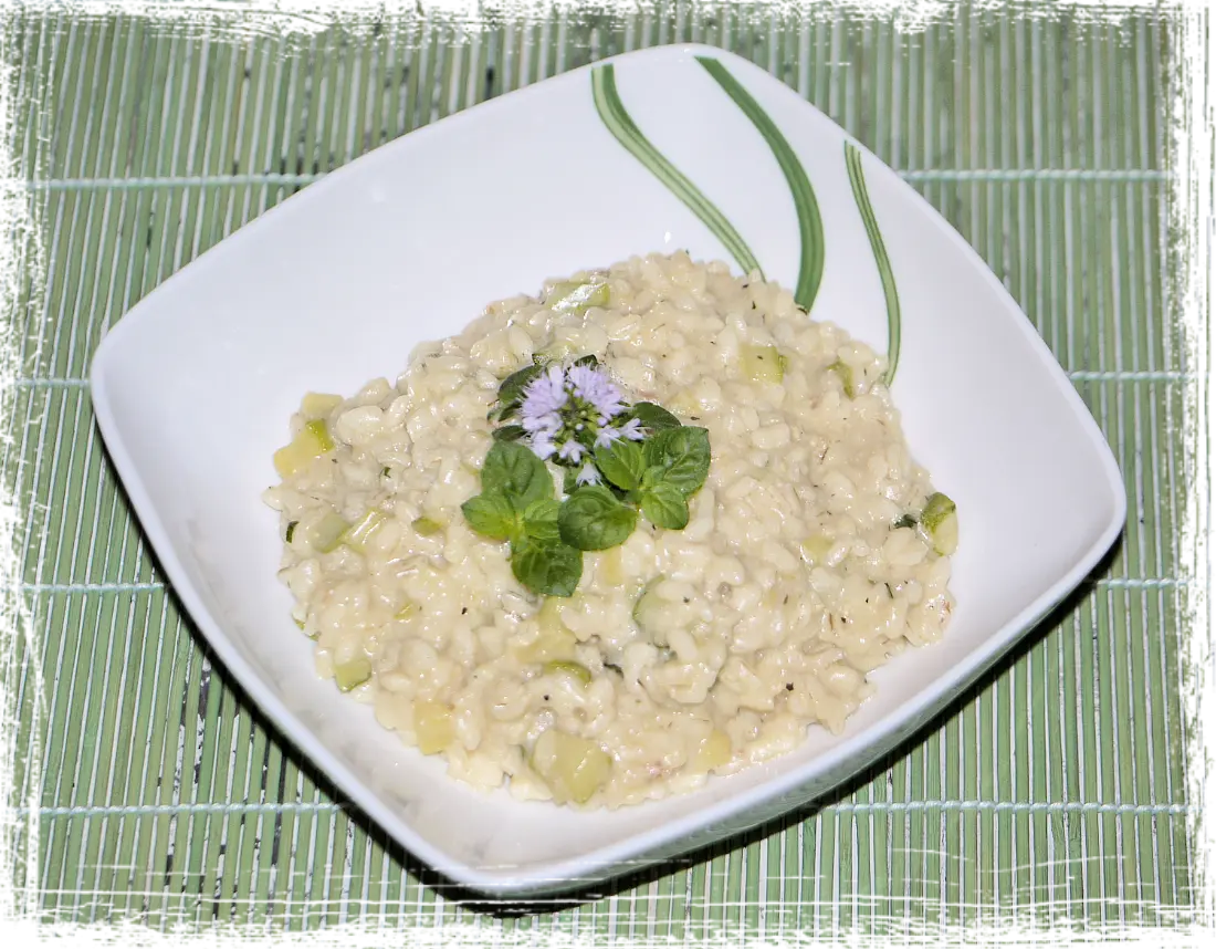 Risotto con zucchine, robiola e menta