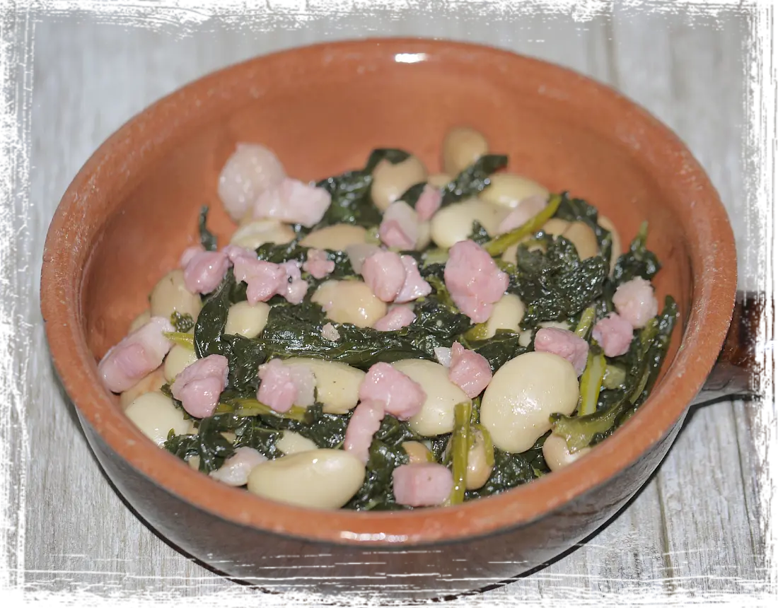 Cavolo nero stufato con fagioli e pancetta