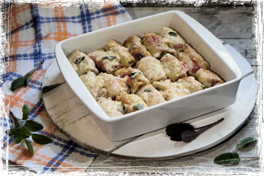 Involtini di lonza con speck, formaggio al profumo di salvia Involtini di lonza con speck, formaggio al profumo di salvia