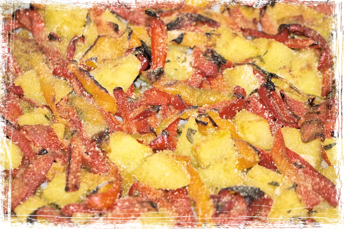 Peperoni e patate al forno Peperoni e patate al forno