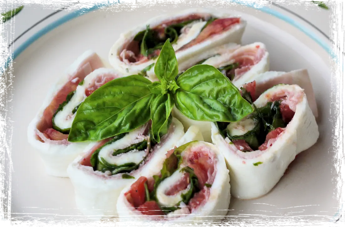 Rotolo di mozzarella ripieno