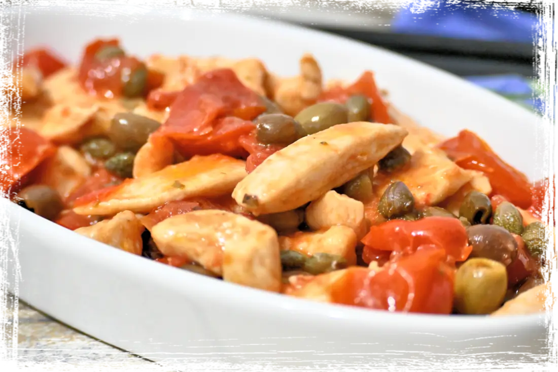 Straccetti di pollo alla mediterranea Straccetti di pollo alla mediterranea