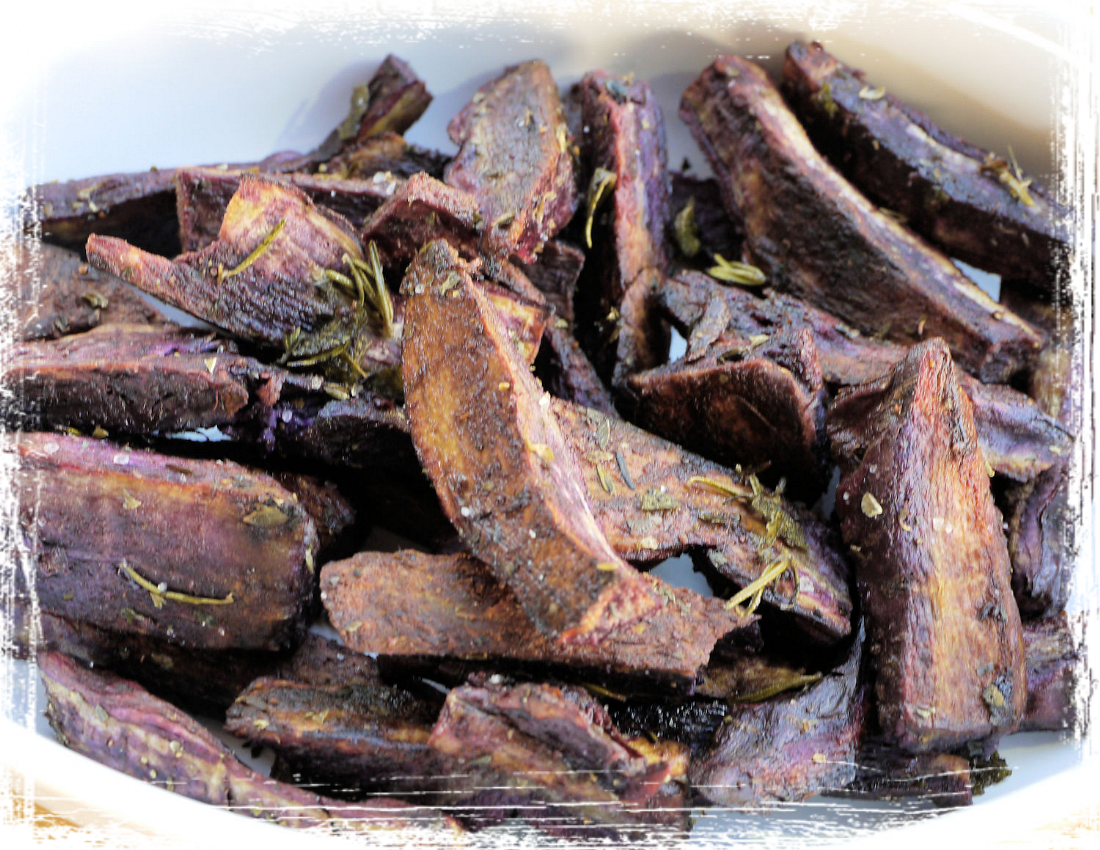 Batata al forno con erbe aromatiche Batata al forno con erbe aromatiche