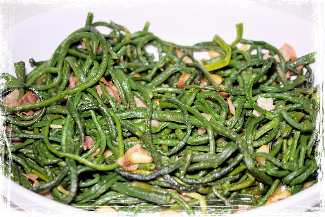 Fagiolini con prosciutto cotto e pinoli Fagiolini con prosciutto cotto e pinoli