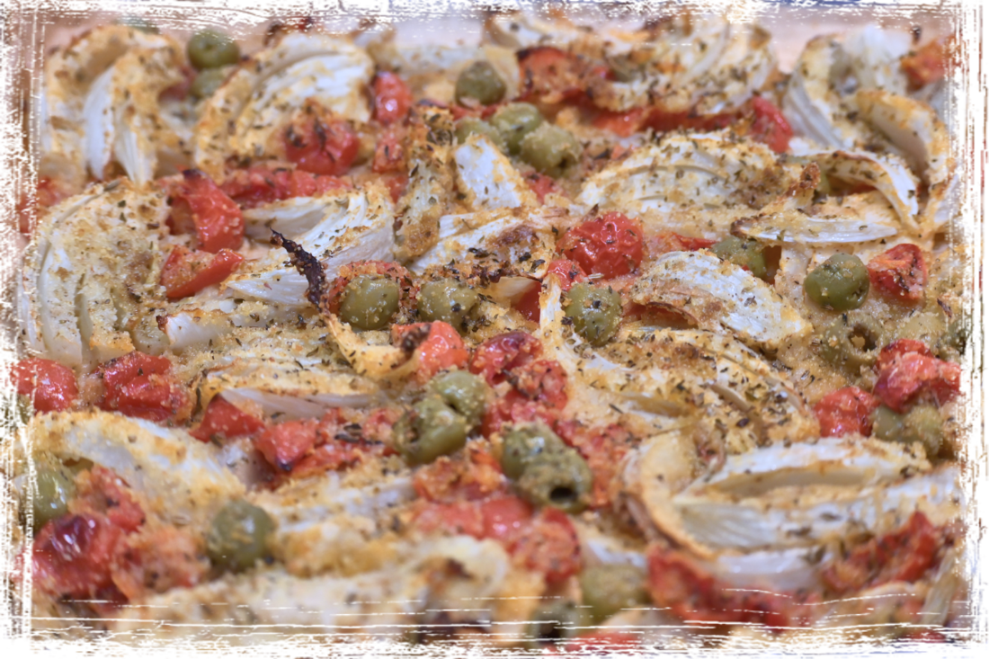Finocchi al forno con pomodorini e olive Finocchi al forno con pomodorini e olive